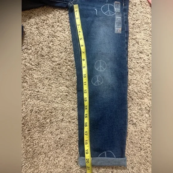 NWT SO Girls Mid Rise Girlfriend Stretch Capris Denim Jeans Adj Waist Sz 8 - Picture 8 of 8